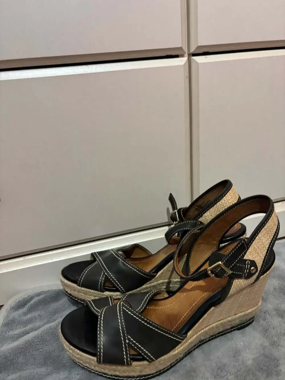 Clarks Indigo Black Leather White Stitching Espadrille Wedge Sandals 9